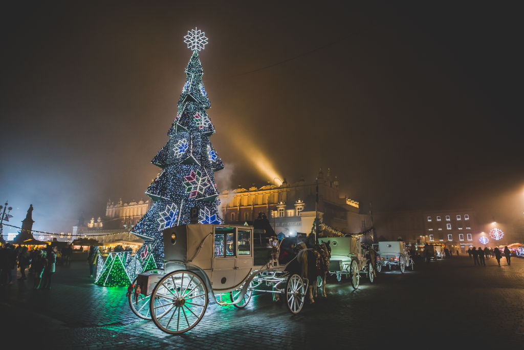 Carriage, Christmas Tree, Europe