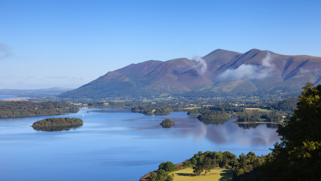 A valley in the Lake district in summer