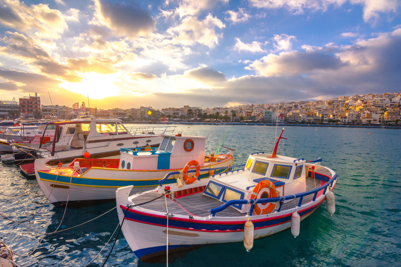 Boote am Hafen auf Kreta, Griechenland