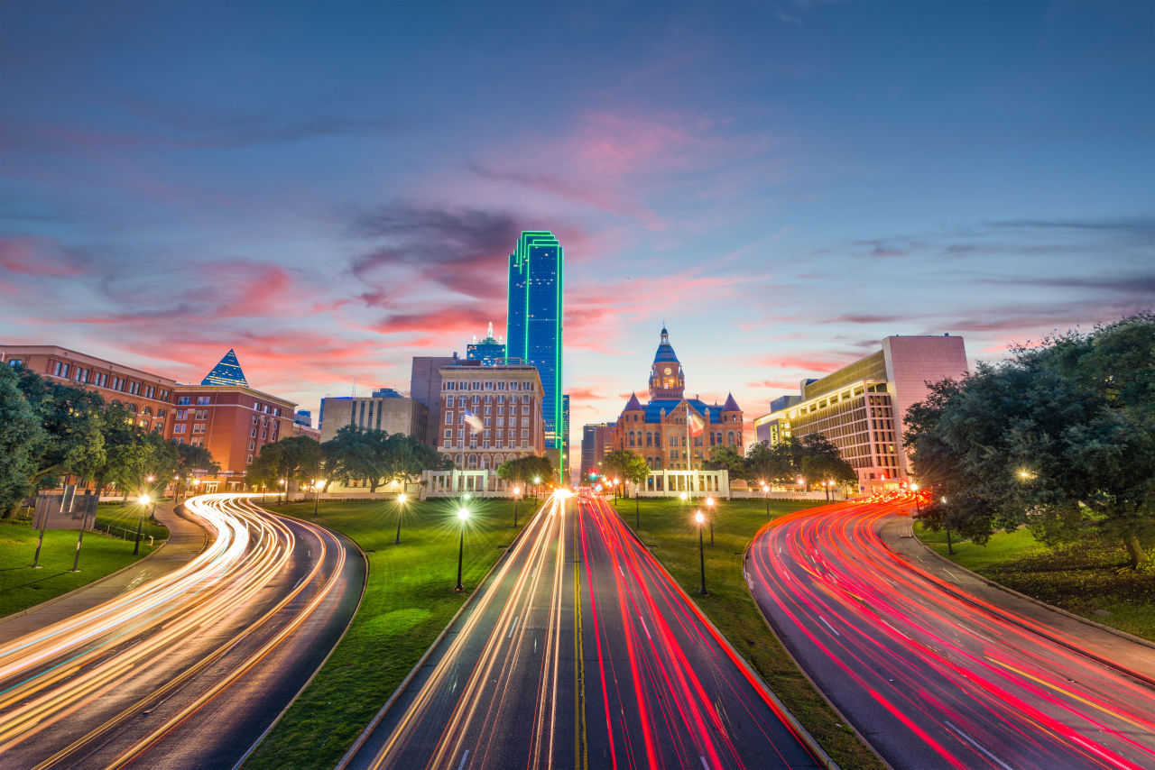 Long exposure shot of roads and the skyline in Dallas