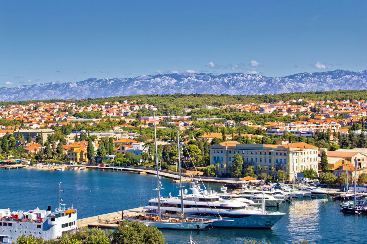 Blick auf den Hafen von Zadar, Kroatien