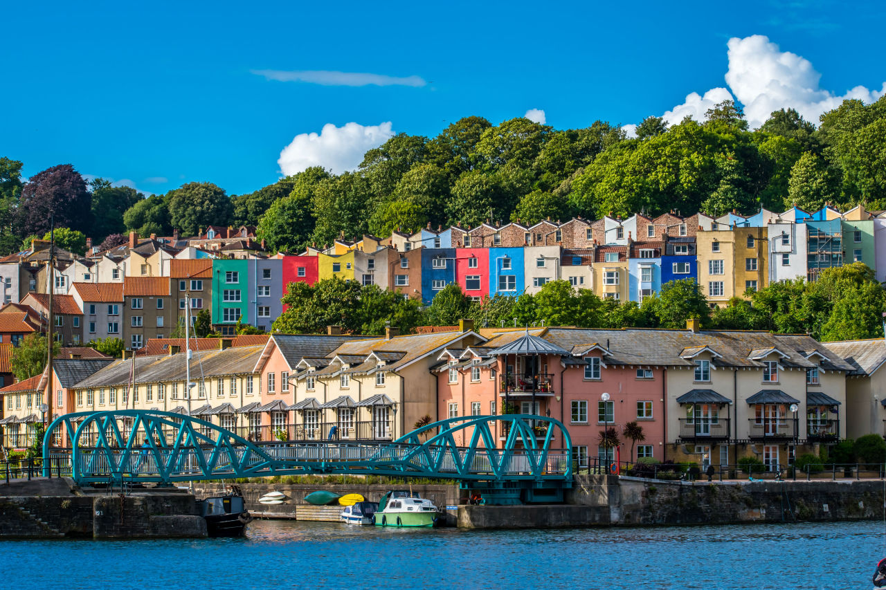 Bunte Häuser in Bristol, England