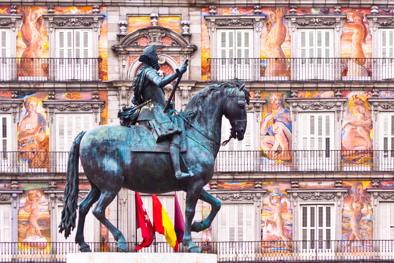 A statue on Plaza Mayor in Madrid