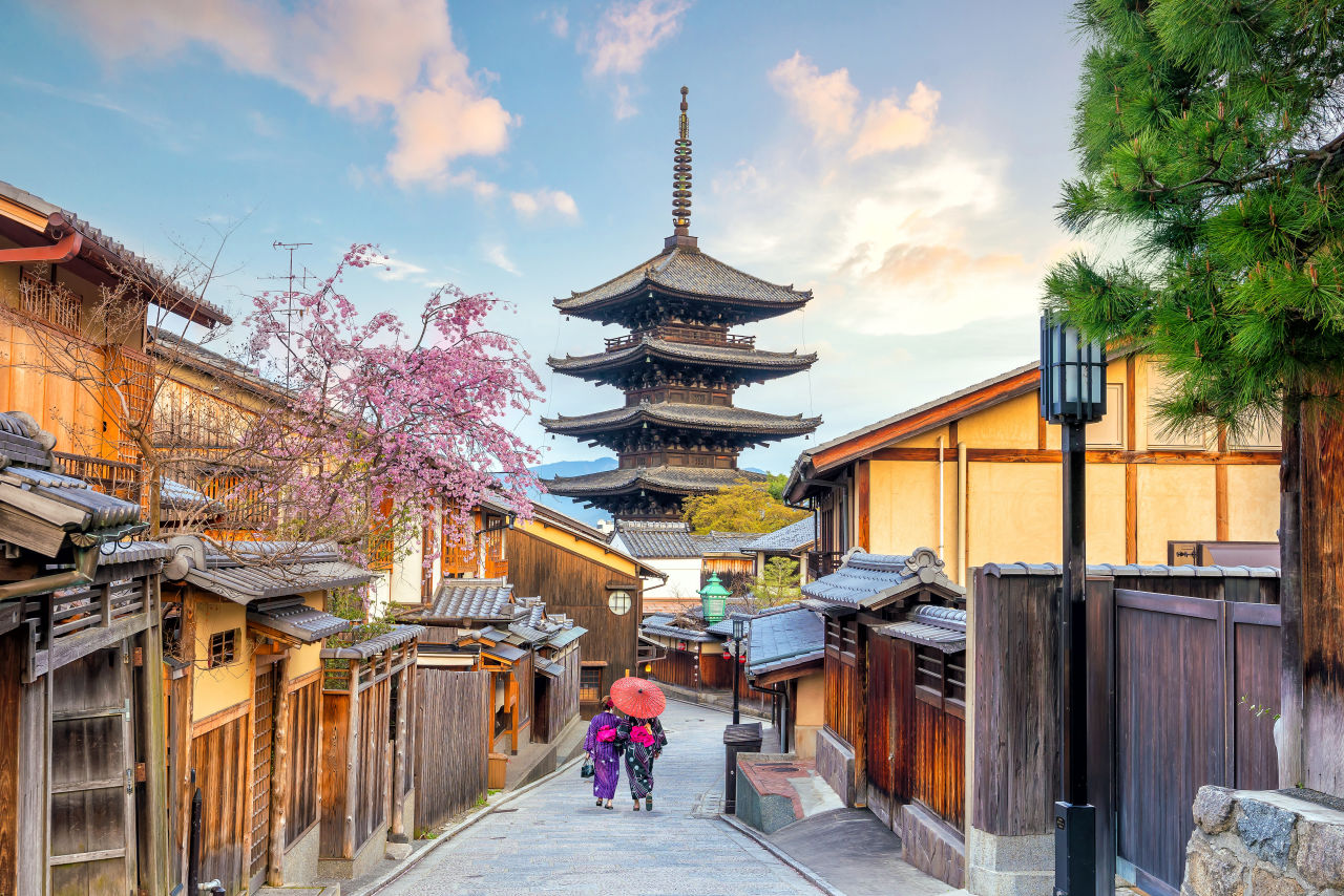 De populaire stad Kyoto waar de toeristenbelasting sterk omhoog gaat.