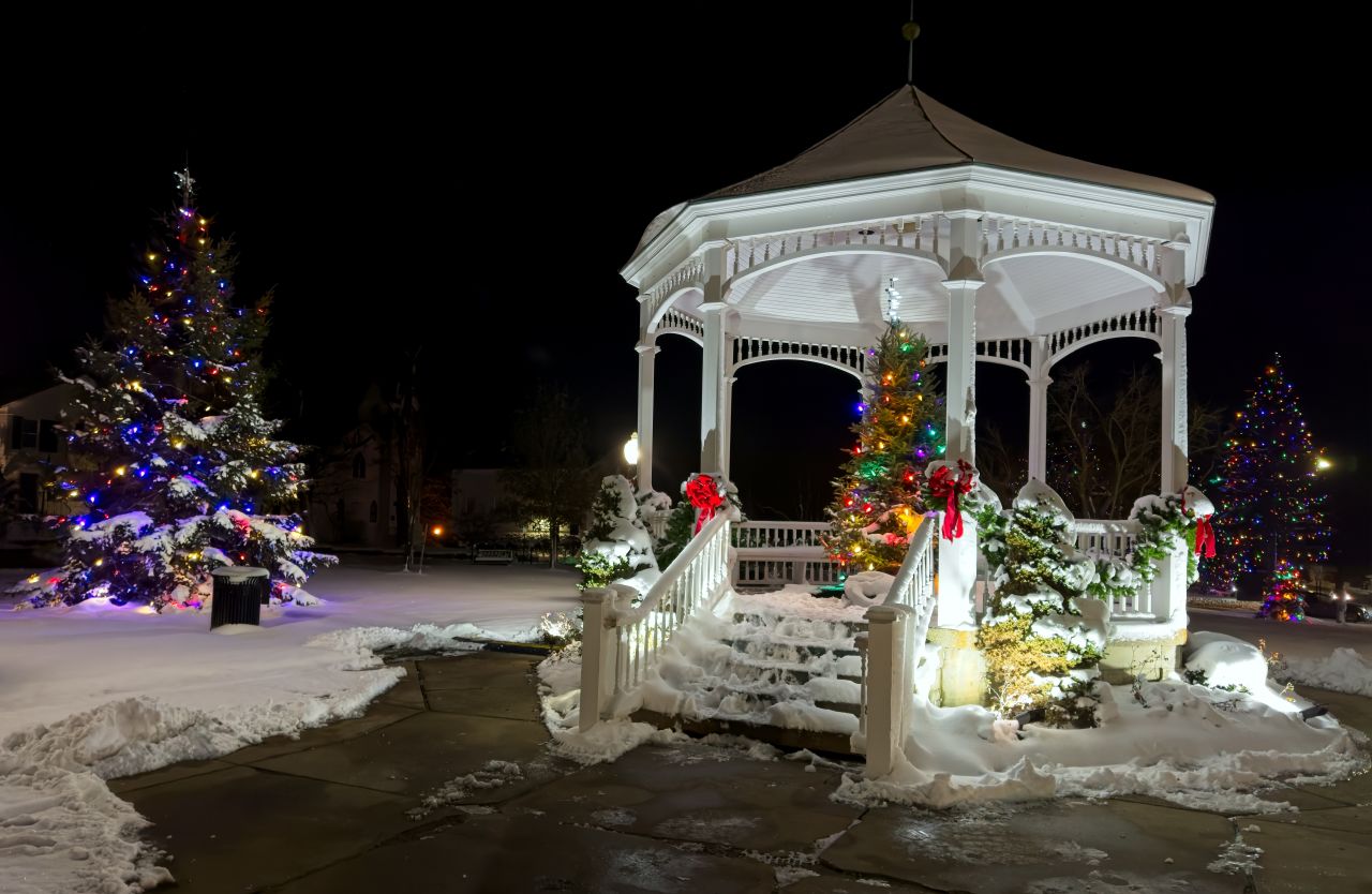 Christmas gazebo Stars Hollow
