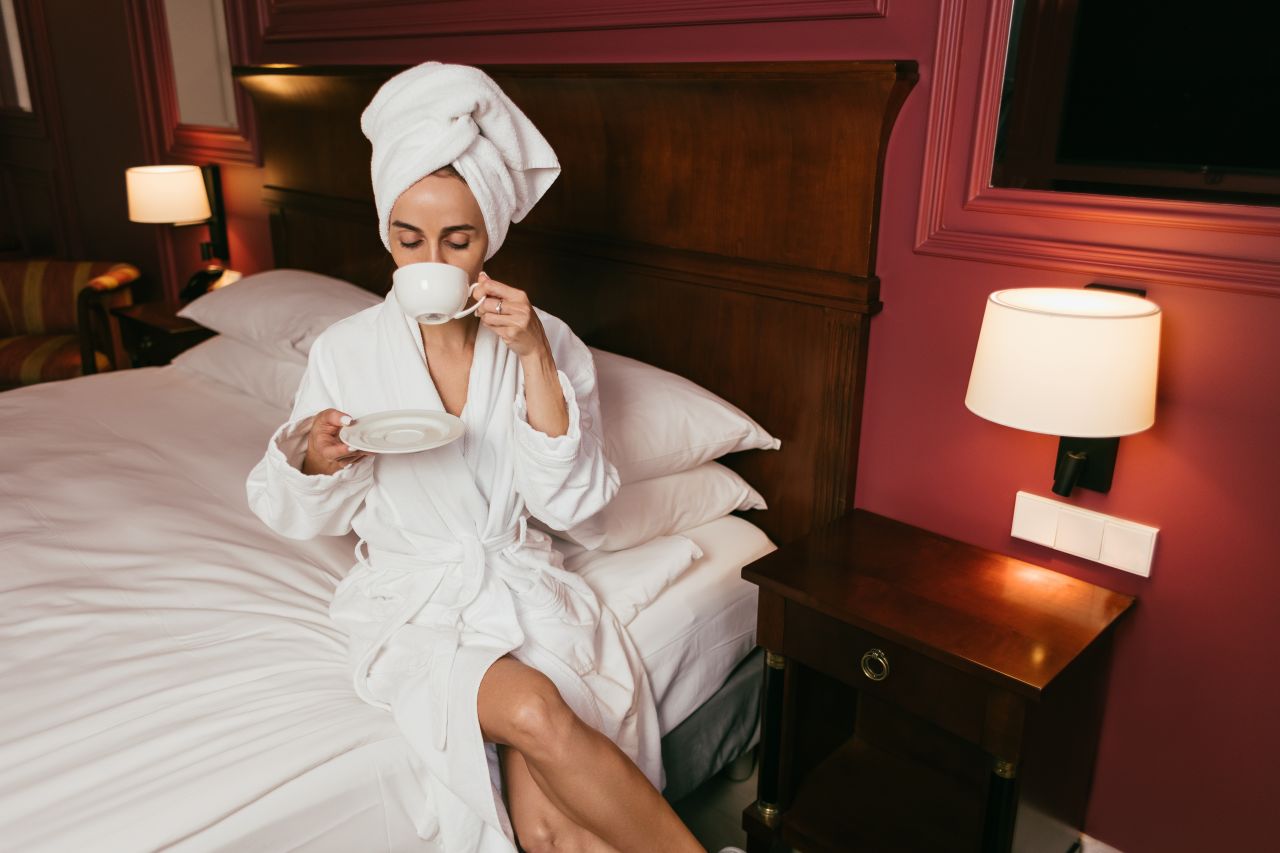 Hotels.com Is Paying Someone $5,000 to Critique Room Service, Test Hotel Robes, and Rate Hotel Gyms