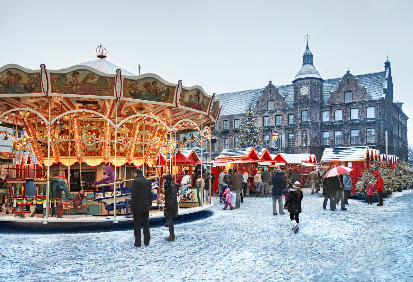 Winter Holiday Packing List: What to Bring on Your Next Trip