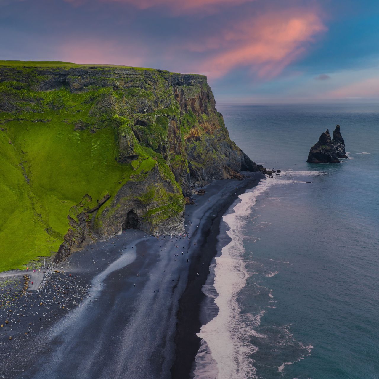 Reynisfjara Beach