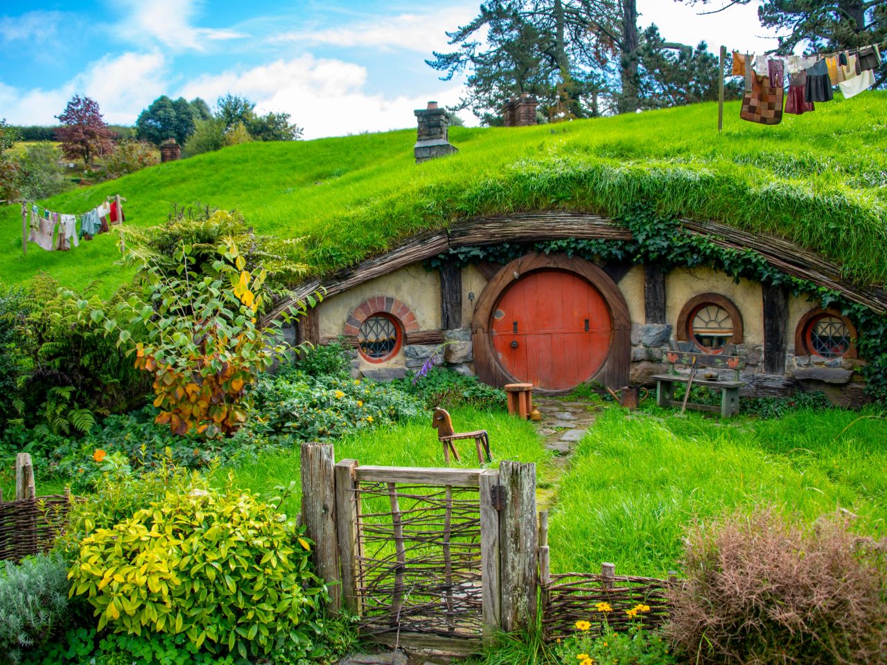 The Lord of the Rings Turns 25: A Journey Back to Middle-earth