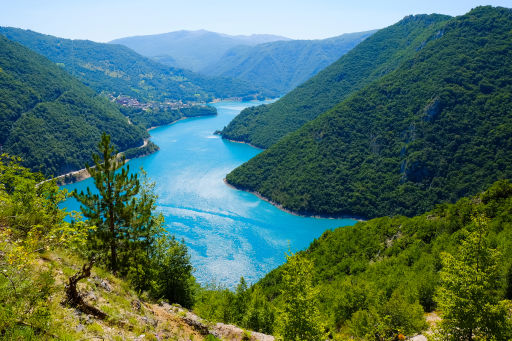 Montenegro Urlaub: Berge, Nationalparks, Strand & Meer