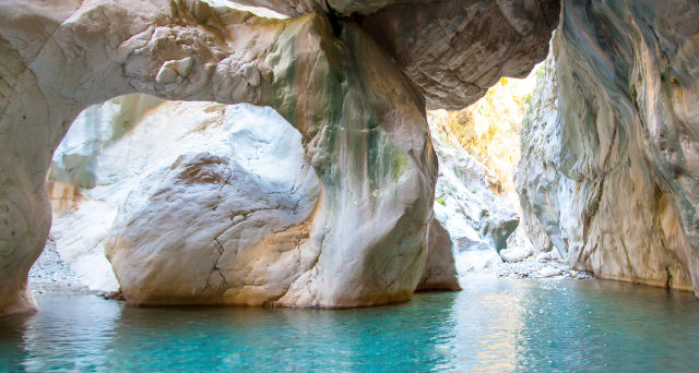 Coastal rock formations in Türkiye 
