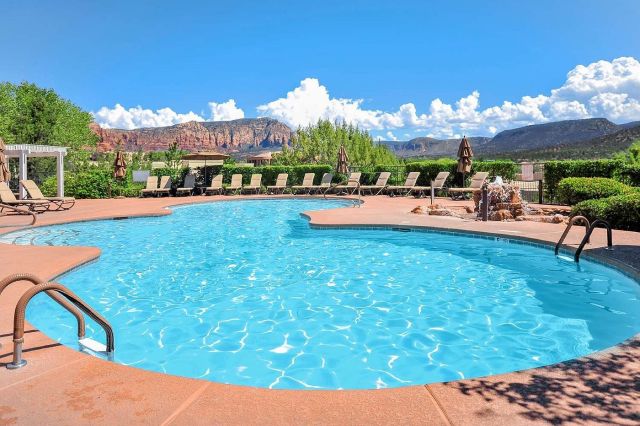 Hilton Vacation Club Ridge on Sedona pool