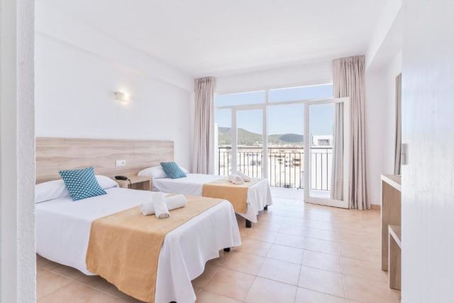 Suncoast Ibiza Hotel bedroom
