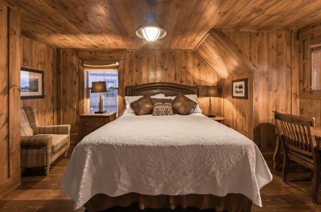 Holiday Inn Club Vacations David Walley's Resort bedroom