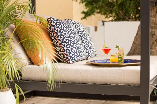 Generator Miami pool chair
