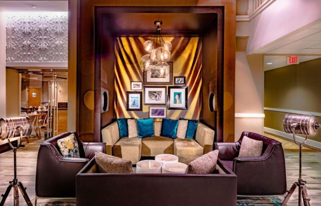 Doubletree Resort By Hilton Hotel Grand Key West lounge