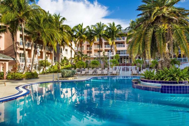 Doubletree Resort By Hilton Hotel Grand Key West pool 