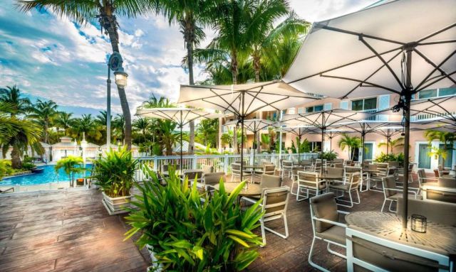 Doubletree Resort By Hilton Hotel Grand Key West outdoor restaurant