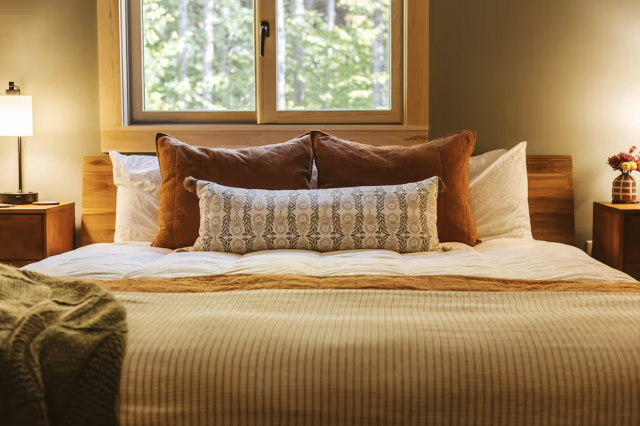 Maine Cabin Rental Bedroom