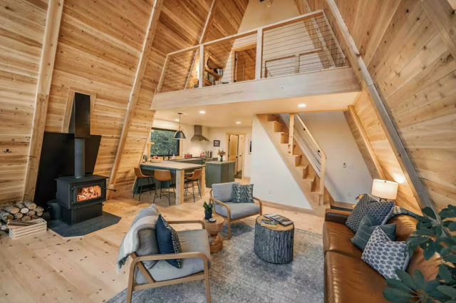 Maine Cabin Rental Living Room
