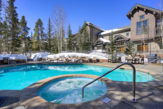 Mountain Thunder Lodge hot tub