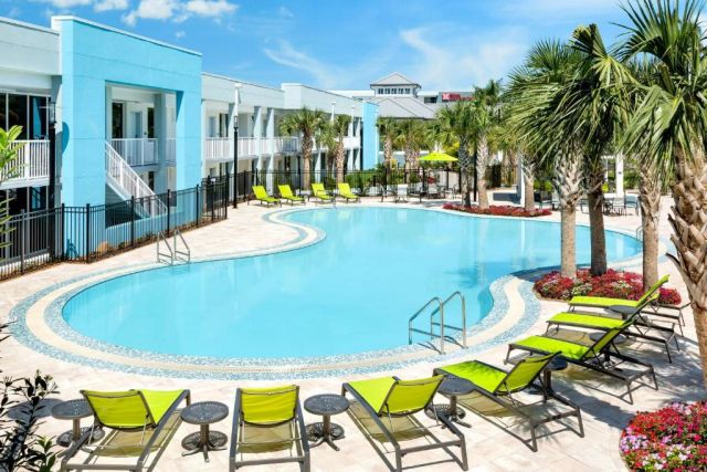 Hilton Garden Inn Key West / The Keys Collection Pool