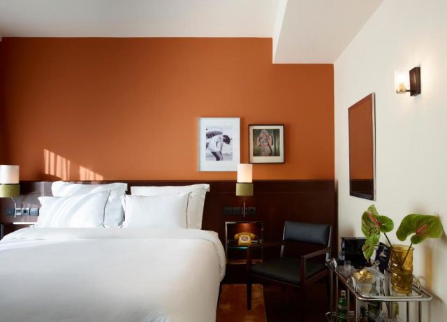 Brown Acropol Athens Bedroom