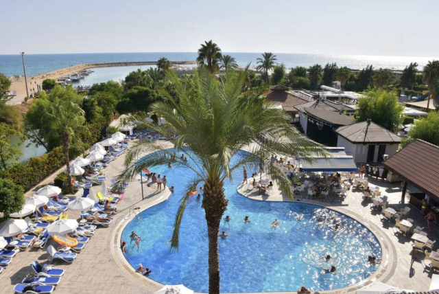 Aerial view van de het 5*-Seher Resort & Spa nabij Side.