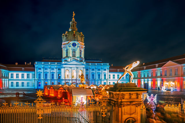Christmas market at Charlottenburg Palace
