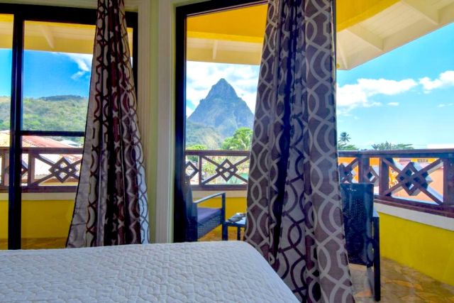 Sea Piton View Apartment Views