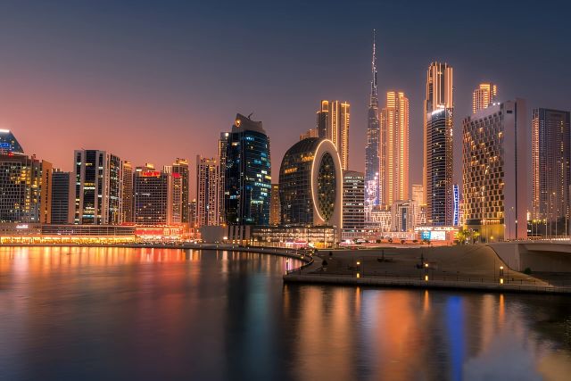 Is Dubai International Airport Open on March 23? Emirates and flydubai Operating as Missile Warning Issued Across UAE