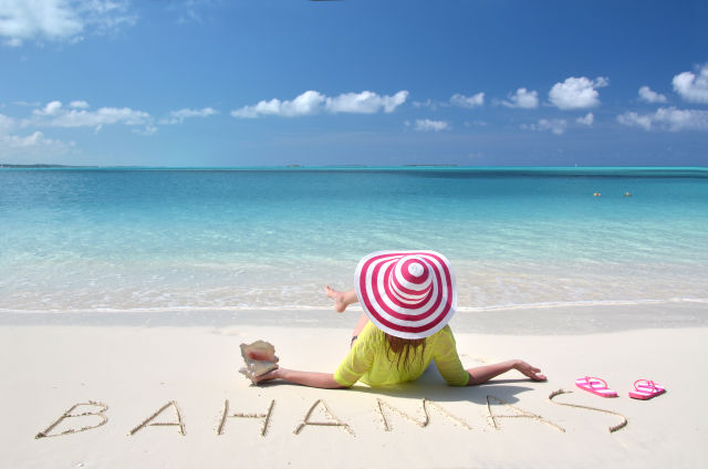 Pack the Sunscreen: Bahamas Flights Are Looking Good Right Now 🌞