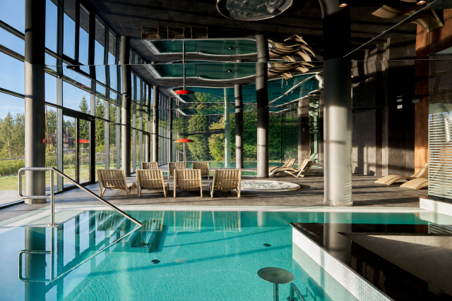 ☀️ Wakacje w Karkonoszach? A może jesienny reset w górach? 🍂💙 Rabat w super resorcie 😱