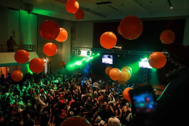 Chicago's Haunted Halloween Ball Is Back at One of America's Most Haunted Hotels