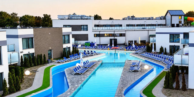 4* nadmorskie apartamenty 🌊 z Aquaparkiem 💦 i SPA 🧖 Czeka zjeżdżalnia pontonowa 🛝