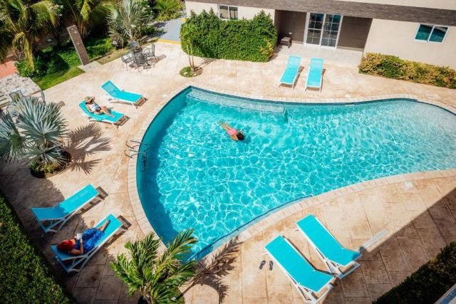 RH Boutique Hotel Aruba Pool