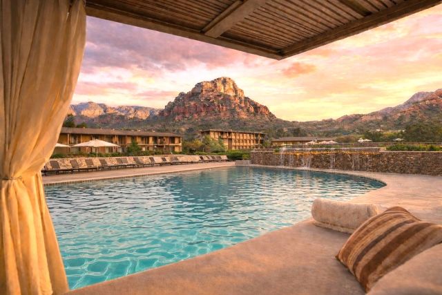 Outbound Sedona Two-Tiered Pool