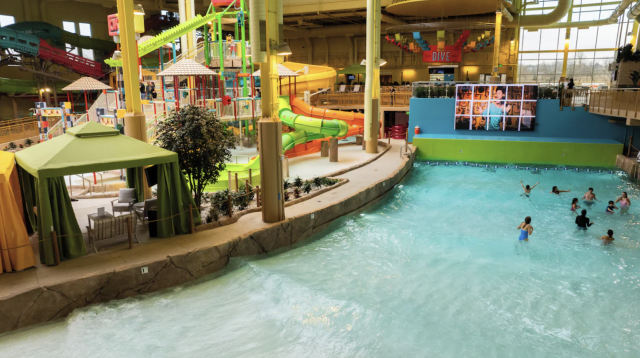 This Indoor Waterpark Resort Stays 82 Degrees No Matter the Season 🌊