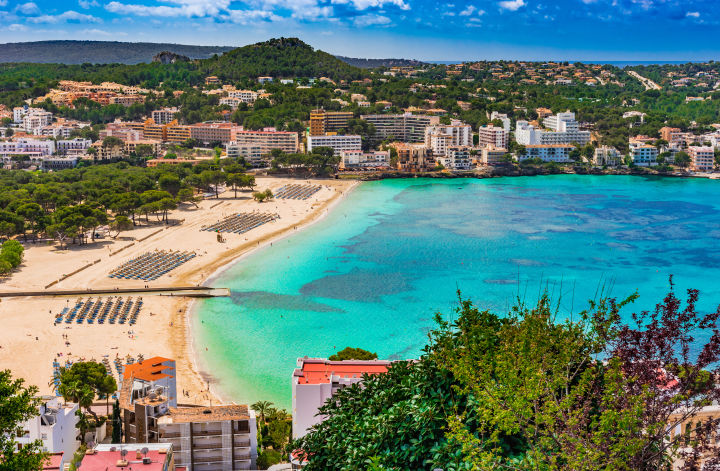Lastminute ADULTSONLY allinc Majorca holiday w/flights