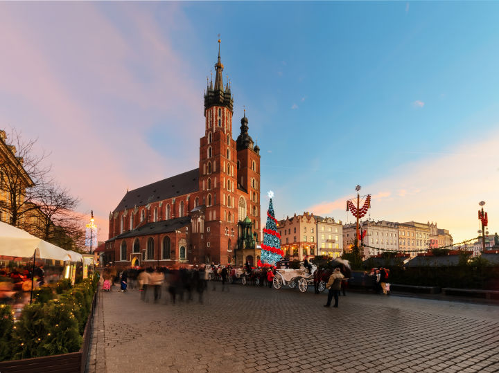 2nts Krakow City Break With Flights Hotel Breakfast