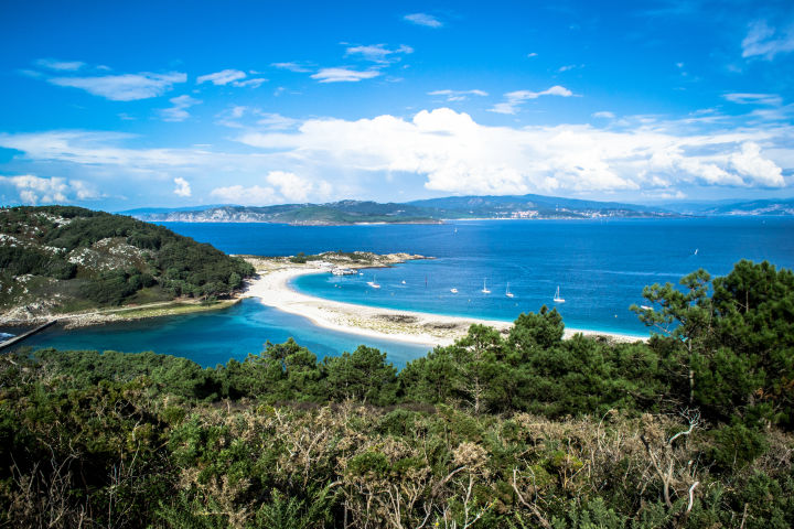 🐙 Islas Cíes con hotel y ferry 🏝️