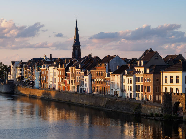 Super CHEAP flights to Maastricht, Netherlands from £13 return ✈️
