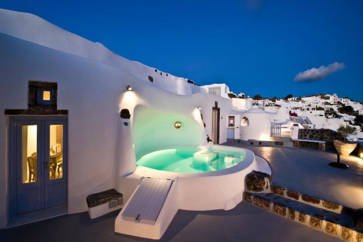 Hotelazo con vistas al mar en Santorini 🌊