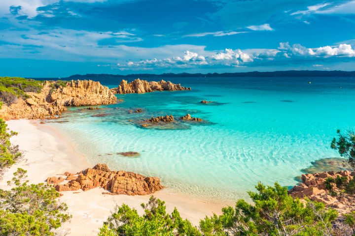Vacaciones 4* en Cerdeña con Media Pensión ¡8 noches!