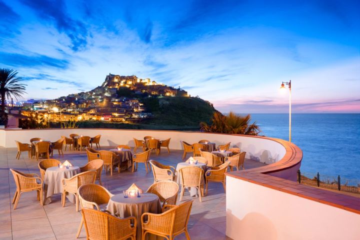 🇮🇹☀️ Sardinia early-bird bargain week with flights 🌊⛱️