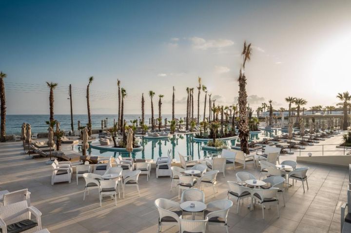 Resort-Oasis frente al mar en Creta con Todo Incluido ☀️