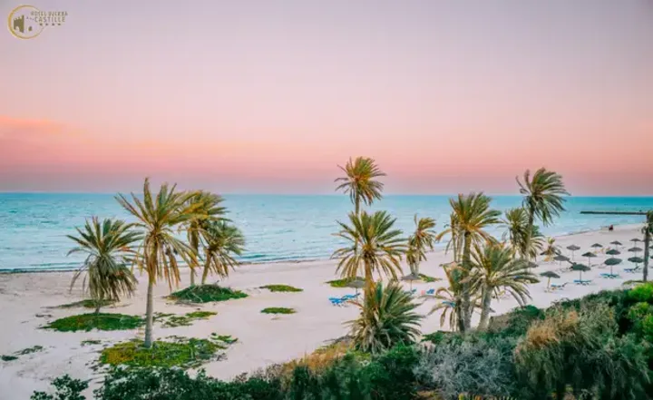 4⭐️  beach week at a spot that 