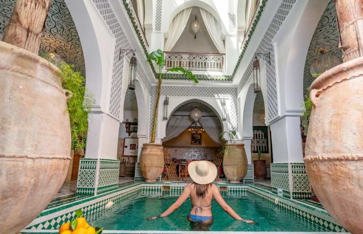 ✨ Viaje de Lujo a Marrakech con Desayuno Incluido