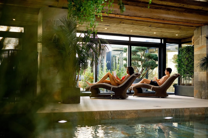 Great rates at 5⭐️ spa hotel in Wales 😍