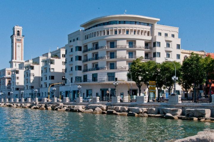  Bari, baby! 5⭐️ weekend getaway for a great price